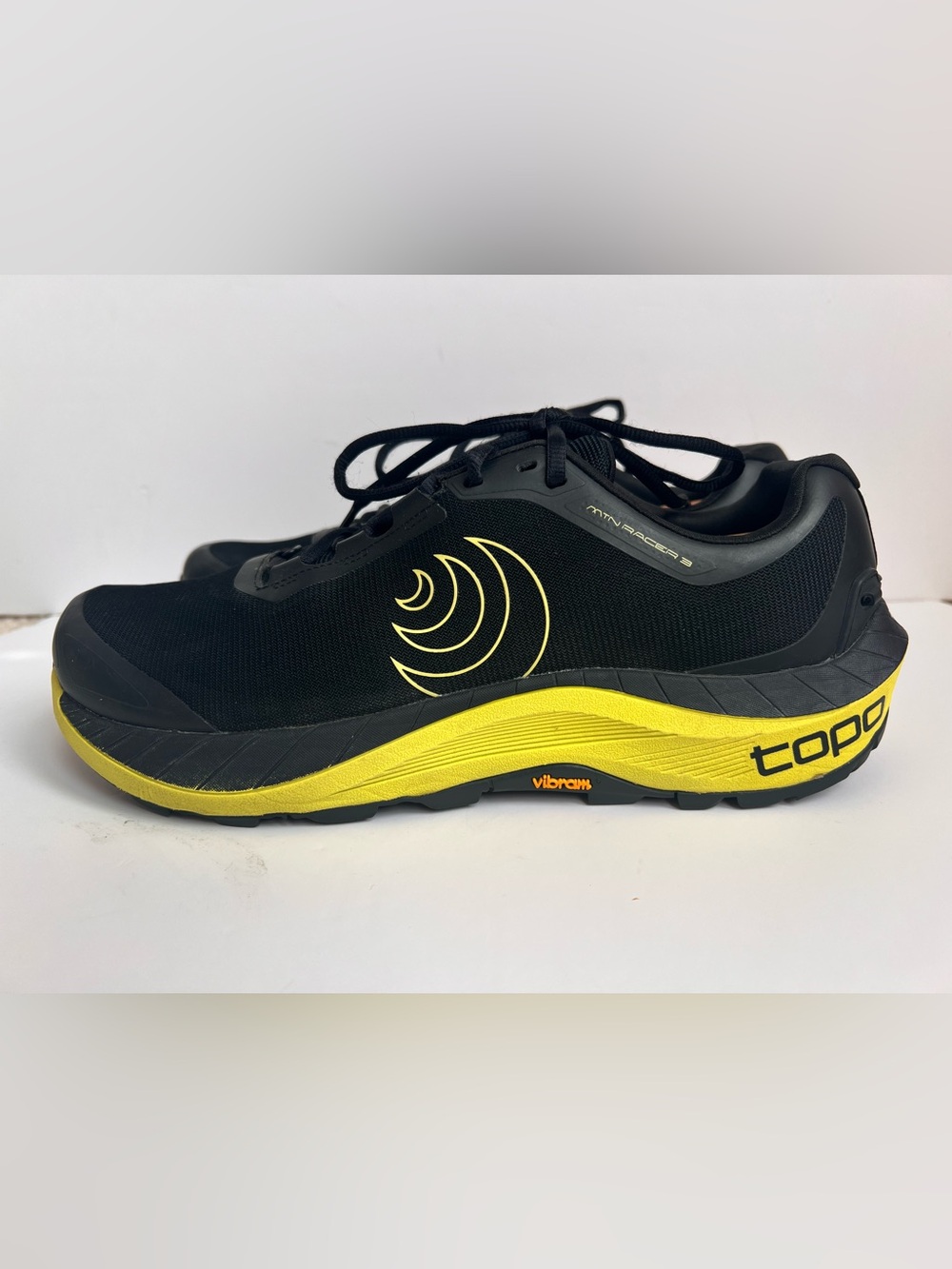 Topo Athletic MTN Racer 3 Black Lime Trail Running Hiking Shoes Men's 10.5